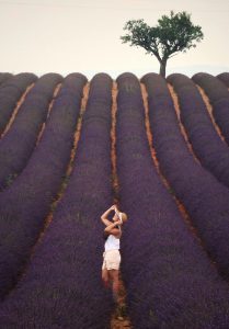 Balade et photo dans les jolies champs de lavandes